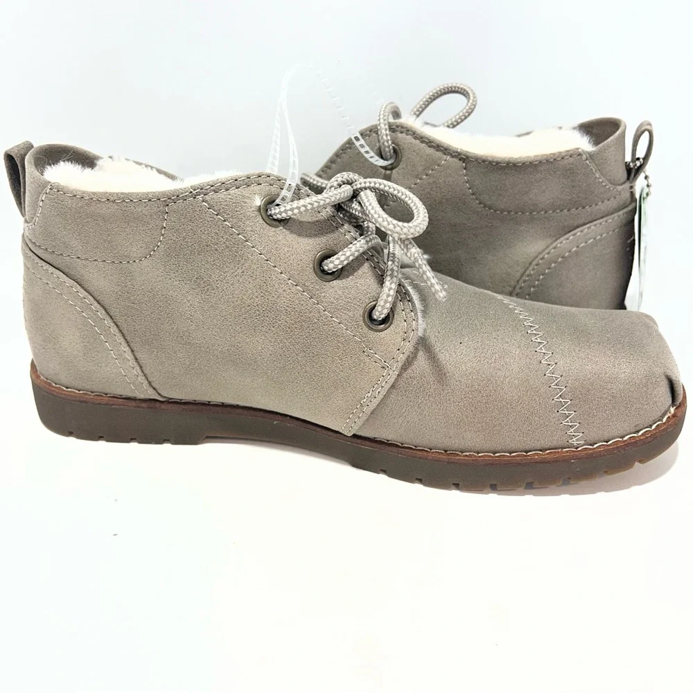 BOBS Skechers Chill Lugs Snuggle Life Taupe Faux Fur Boots Womens 6 NWT